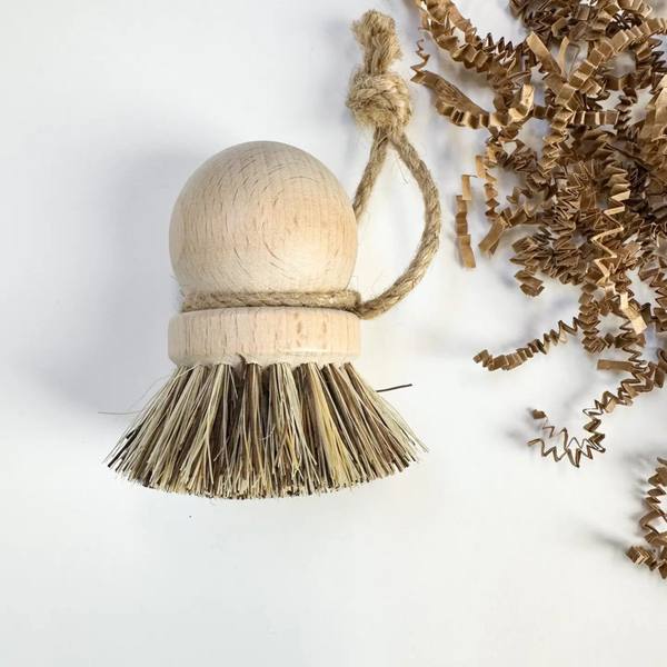 Eco-Friendly Pot Brush with Natural Bristles